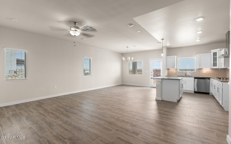 9924 Isla Place, Socorro, TX 79927, 4 Habitaciones Habitaciones , ,1 BañoBaños,Residential,En Venta,9924 Isla Place,915993
