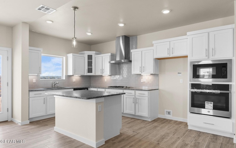 9924 Isla Place, Socorro, TX 79927, 4 Habitaciones Habitaciones , ,1 BañoBaños,Residential,En Venta,9924 Isla Place,915993