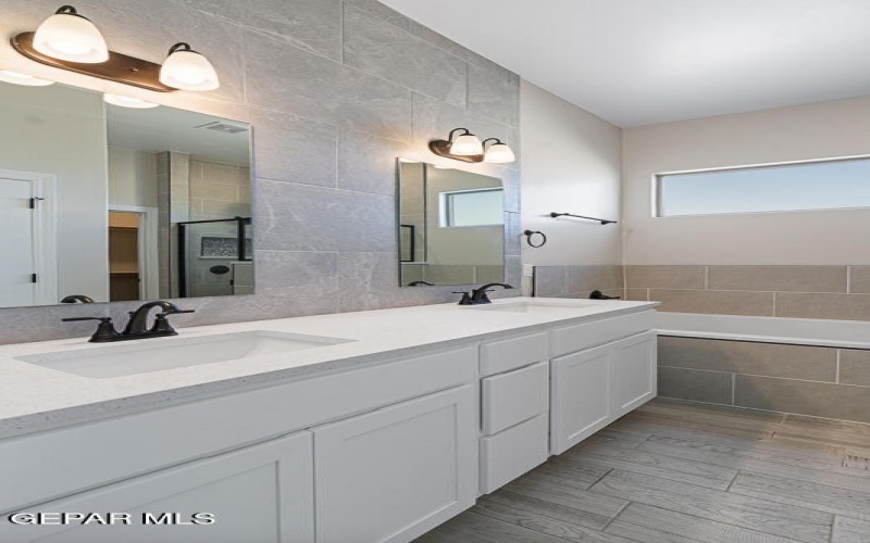 13920 Paseo Honor Court, Horizon City, TX 79928, 4 Habitaciones Habitaciones , ,2 BañosBaños,Residential,En Venta,13920 Paseo Honor Court,916008