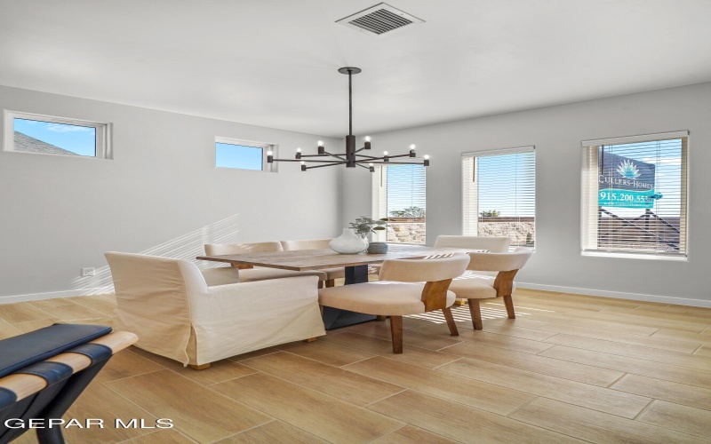 13921 Paseo Central Avenue, Horizon City, TX 79928, 4 Habitaciones Habitaciones , ,2 BañosBaños,Residential,En Venta,13921 Paseo Central Avenue,916022