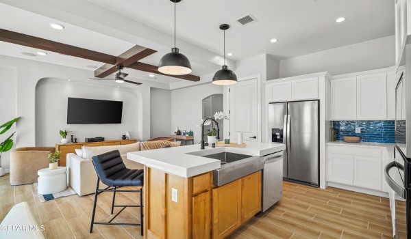 13921 Paseo Central Avenue, Horizon City, TX 79928, 4 Habitaciones Habitaciones , ,2 BañosBaños,Residential,En Venta,13921 Paseo Central Avenue,916022