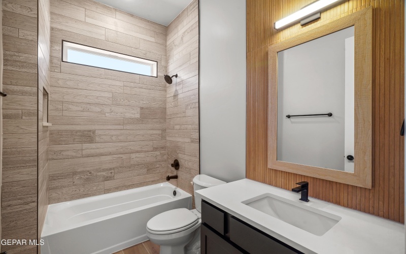 13921 Paseo Central Avenue, Horizon City, TX 79928, 4 Habitaciones Habitaciones , ,2 BañosBaños,Residential,En Venta,13921 Paseo Central Avenue,916022