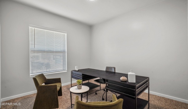 13921 Paseo Central Avenue, Horizon City, TX 79928, 4 Habitaciones Habitaciones , ,2 BañosBaños,Residential,En Venta,13921 Paseo Central Avenue,916022