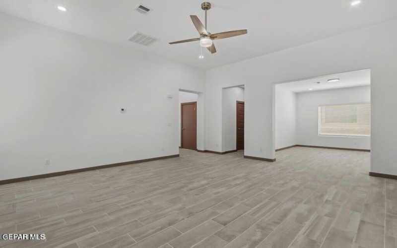 14624 TIERRA NECTAR Avenue, El Paso, TX 79938, 3 Bedrooms Bedrooms, ,1 BathroomBathrooms,Residential,For Sale,14624 TIERRA NECTAR Avenue,916248