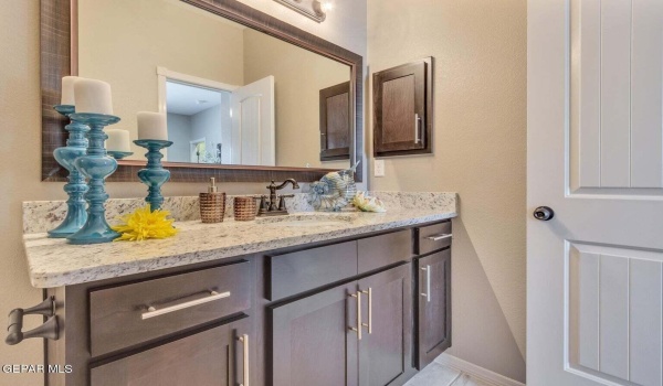 13785 LORENZ Avenue, El Paso, TX 79928, 4 Habitaciones Habitaciones , ,1 BañoBaños,Residential,En Venta,13785 LORENZ Avenue,916334
