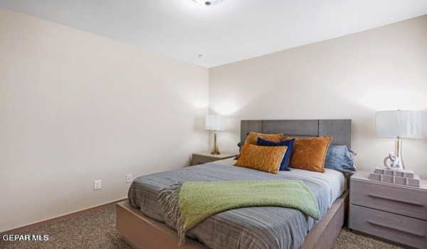 948 SANDHURST Place, El Paso, TX 79928, 4 Habitaciones Habitaciones , ,2 BañosBaños,Residential,En Venta,948 SANDHURST Place,916340
