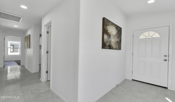 904 SANDHURST Place, El Paso, TX 79928, 3 Bedrooms Bedrooms, ,2 BathroomsBathrooms,Residential,For Sale,904 SANDHURST Place,916437