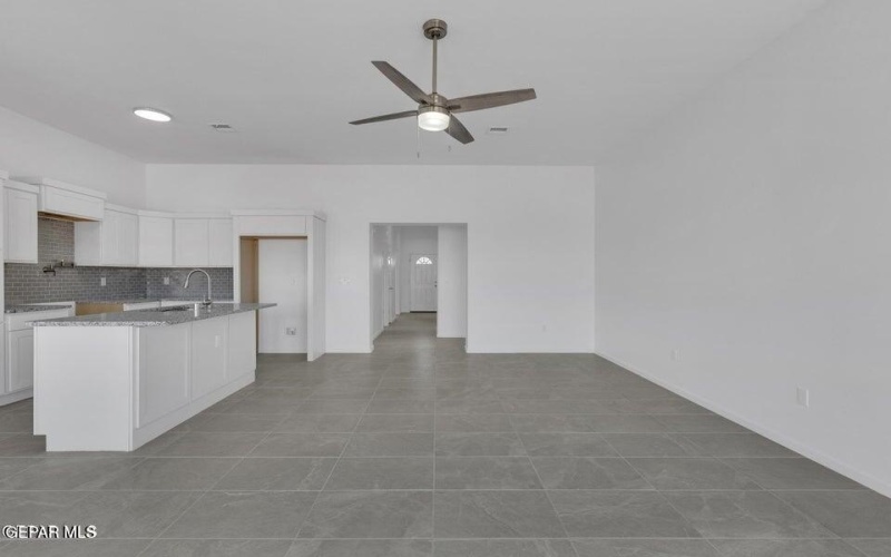 816 Paseo Pacifico Place, Horizon City, TX 79928, 3 Habitaciones Habitaciones , ,1 BañoBaños,Residential,En Venta,816 Paseo Pacifico Place,916534