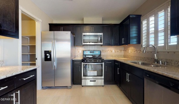 808 Paseo Pacifico Place, El Paso, TX 79928, 3 Bedrooms Bedrooms, ,1 BathroomBathrooms,Residential,For Sale,808 Paseo Pacifico Place,916537