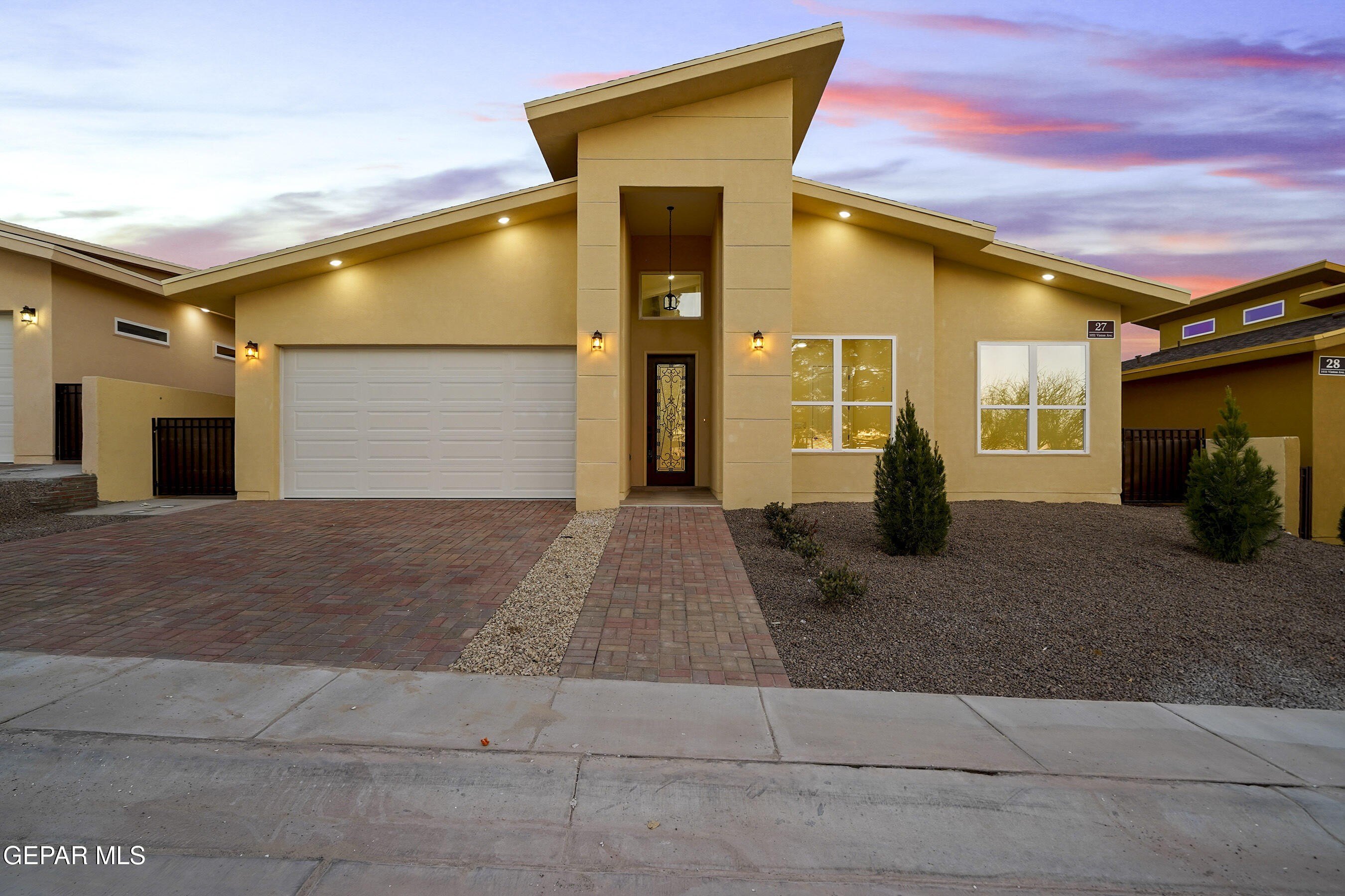 1031 VINTON Avenue unit: 27 #27, Canutillo, TX 79835, 3 Bedrooms Bedrooms, ,2 BathroomsBathrooms,Residential,For Sale,1031 VINTON Avenue unit: 27,916583