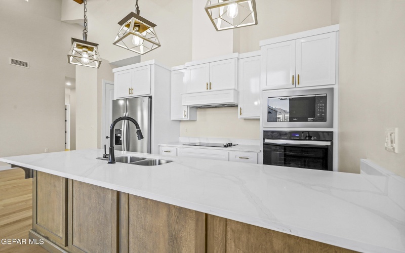 1031 VINTON Avenue unit: 27 #27, Canutillo, TX 79835, 3 Bedrooms Bedrooms, ,2 BathroomsBathrooms,Residential,For Sale,1031 VINTON Avenue unit: 27,916583