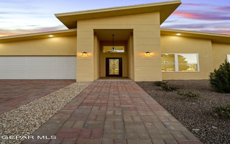 1031 VINTON Avenue unit: 27 #27, Canutillo, TX 79835, 3 Bedrooms Bedrooms, ,2 BathroomsBathrooms,Residential,For Sale,1031 VINTON Avenue unit: 27,916583