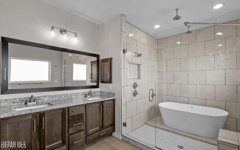 3813 Peak, El Paso, TX 79938, 6 Bedrooms Bedrooms, ,3 BathroomsBathrooms,Residential,For Sale,3813 Peak,918017