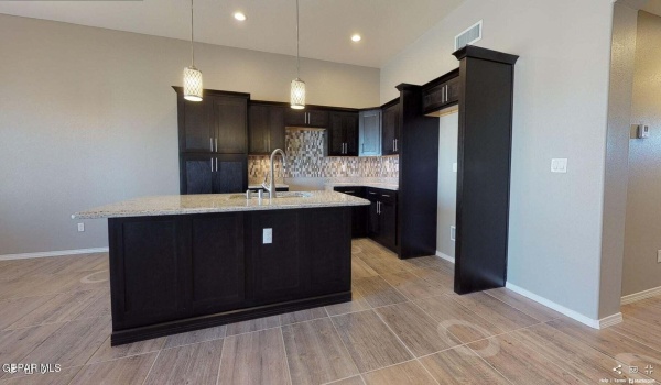 13808 Margaret Ponce Avenue, Horizon City, TX 79928, 3 Bedrooms Bedrooms, ,2 BathroomsBathrooms,Residential,For Sale,13808 Margaret Ponce Avenue,918096