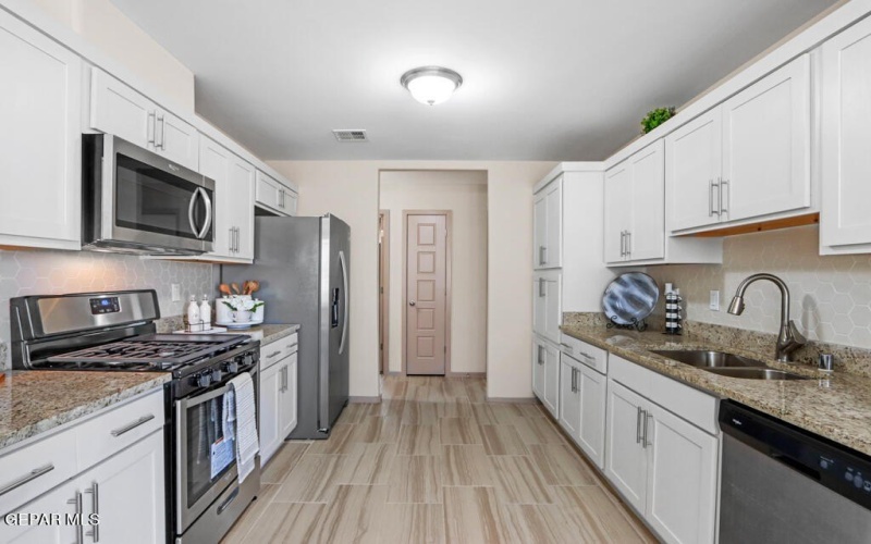 13804 Margaret Ponce Avenue, Horizon City, TX 79928, 4 Bedrooms Bedrooms, ,2 BathroomsBathrooms,Residential,For Sale,13804 Margaret Ponce Avenue,918097