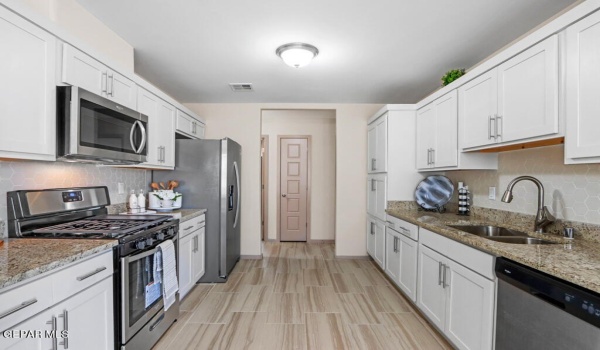 13817 Margaret Ponce Avenue, Horizon City, TX 79928, 4 Bedrooms Bedrooms, ,2 BathroomsBathrooms,Residential,For Sale,13817 Margaret Ponce Avenue,918121