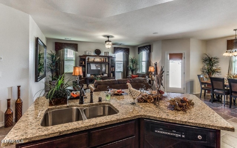 14933 Hill Ridge Court, El Paso, TX 79938, 3 Bedrooms Bedrooms, ,1 BathroomBathrooms,Residential,For Sale,14933 Hill Ridge Court,918264