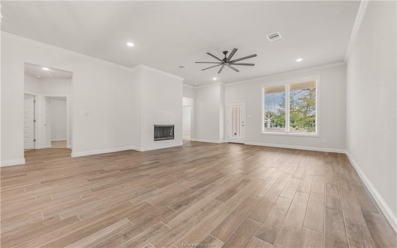 3702 Archer Falls Court, College Station, TX 77845, 3 Habitaciones Habitaciones , ,2 BañosBaños,Residential,En Venta,3702 Archer Falls Court,24013723