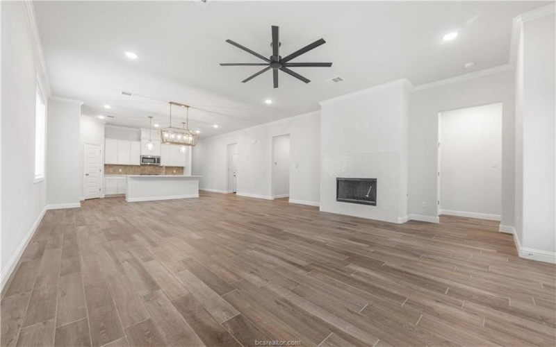 3702 Archer Falls Court, College Station, TX 77845, 3 Habitaciones Habitaciones , ,2 BañosBaños,Residential,En Venta,3702 Archer Falls Court,24013723