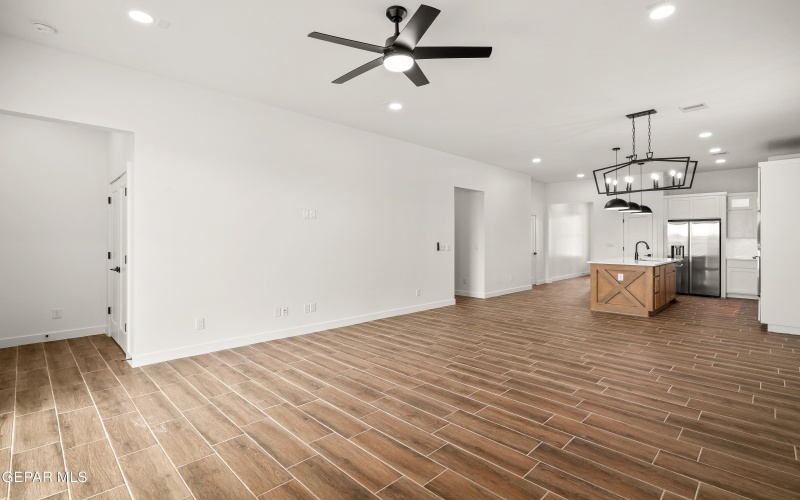 3836 Surmise Street, El Paso, TX 79938, 3 Habitaciones Habitaciones , ,2 BañosBaños,Residential,En Venta,3836 Surmise Street,918523