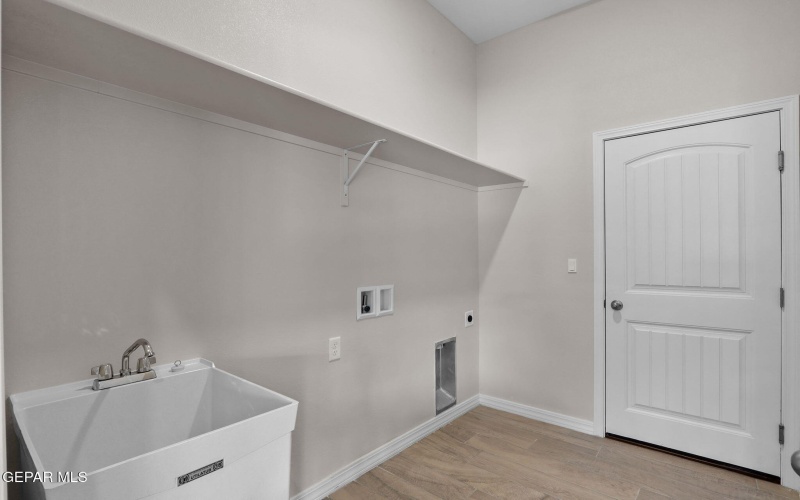 3808 Trace Place, El Paso, TX 79938, 6 Bedrooms Bedrooms, ,5 BathroomsBathrooms,Residential,For Sale,3808 Trace Place,917251