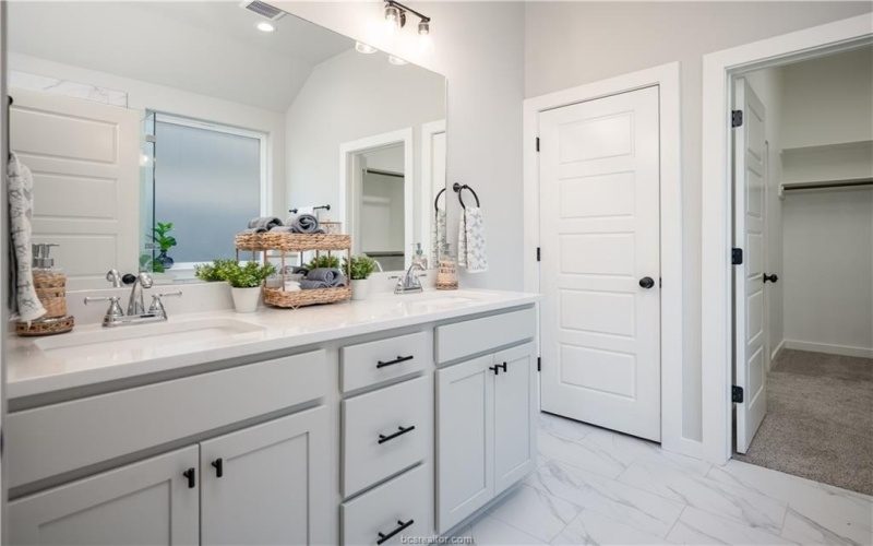 3711 Archer Falls Court, College Station, TX 77845, 4 Bedrooms Bedrooms, ,3 BathroomsBathrooms,Residential,For Sale,3711 Archer Falls Court,24013764