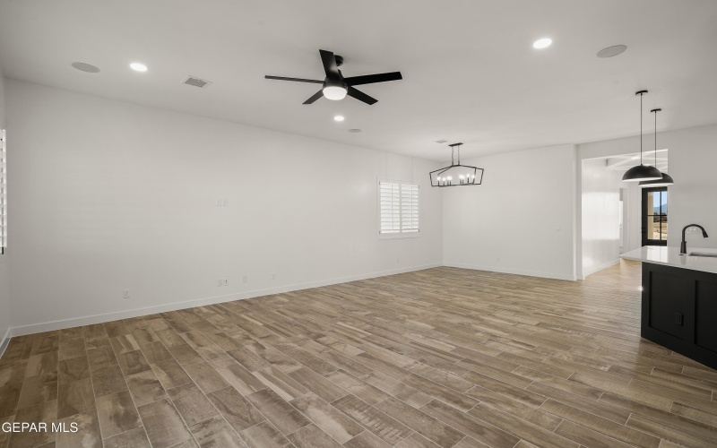 3845 Perspective Street, El Paso, TX 79938, 3 Habitaciones Habitaciones , ,2 BañosBaños,Residential,En Venta,3845 Perspective Street,918537