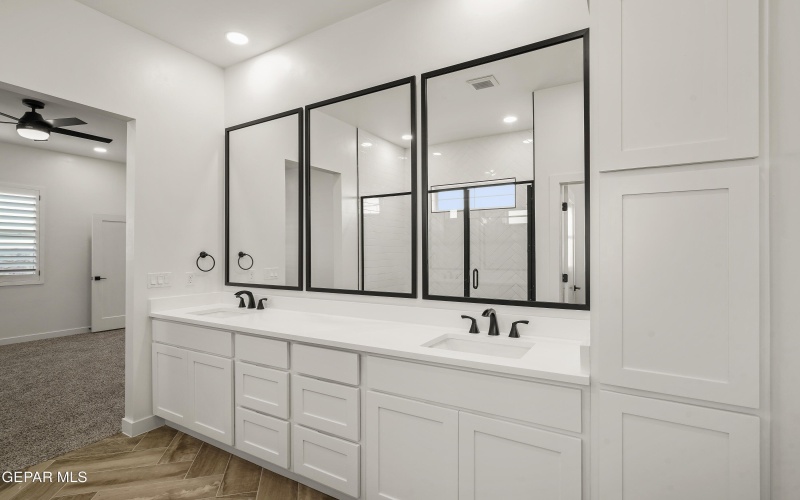 15128 Destination Avenue, El Paso, TX 79938, 3 Habitaciones Habitaciones , ,2 BañosBaños,Residential,En Venta,15128 Destination Avenue,918552