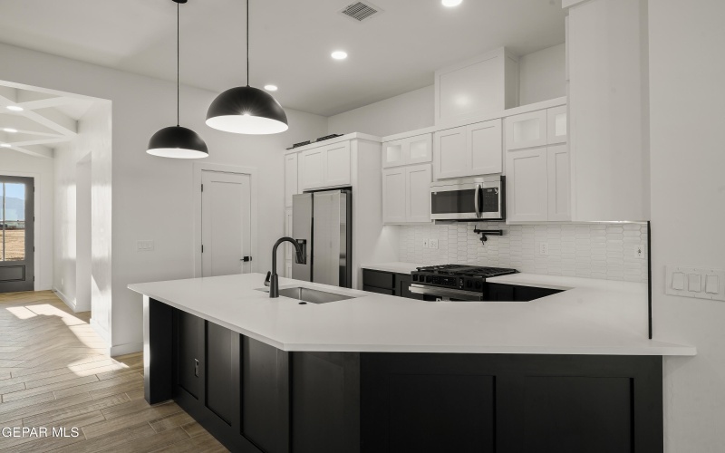 15144 Destination Avenue, El Paso, TX 79938, 3 Habitaciones Habitaciones , ,2 BañosBaños,Residential,En Venta,15144 Destination Avenue,918559