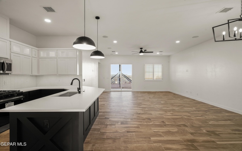 15144 Destination Avenue, El Paso, TX 79938, 3 Habitaciones Habitaciones , ,2 BañosBaños,Residential,En Venta,15144 Destination Avenue,918559