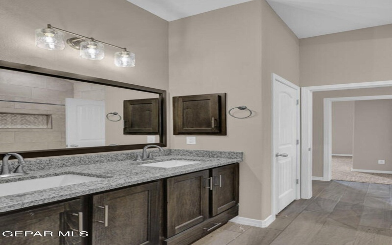 3873 Bubble Place, El Paso, TX 79938, 5 Habitaciones Habitaciones , ,3 BañosBaños,Residential,En Venta,3873 Bubble Place,917290