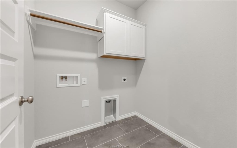 6113 Pocono Drive, College Station, TX 77845, 3 Bedrooms Bedrooms, ,2 BathroomsBathrooms,Residential,For Sale,6113 Pocono Drive,24014137