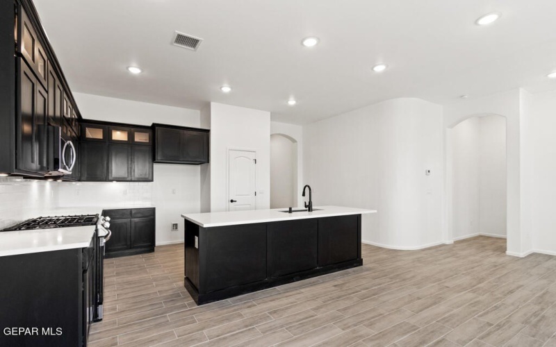 15213 Steer Drive, El Paso, TX 79938, 4 Bedrooms Bedrooms, ,2 BathroomsBathrooms,Residential,For Sale,15213 Steer Drive,918566