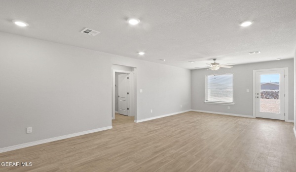 14444 Star Cactus, El Paso, TX 79928, 3 Habitaciones Habitaciones , ,2 BañosBaños,Residential,En Venta,14444 Star Cactus,918606