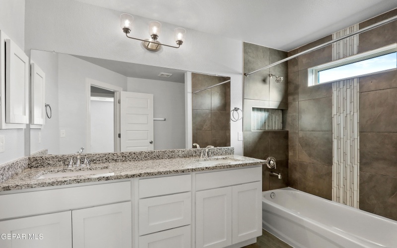 13928 Carolina Ponce Avenue, Horizon City, TX 79928, 4 Bedrooms Bedrooms, ,2 BathroomsBathrooms,Residential,For Sale,13928 Carolina Ponce Avenue,917325