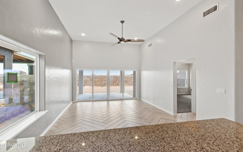 3877 Bubble Place, El Paso, TX 79938, 5 Habitaciones Habitaciones , ,3 BañosBaños,Residential,En Venta,3877 Bubble Place,917327