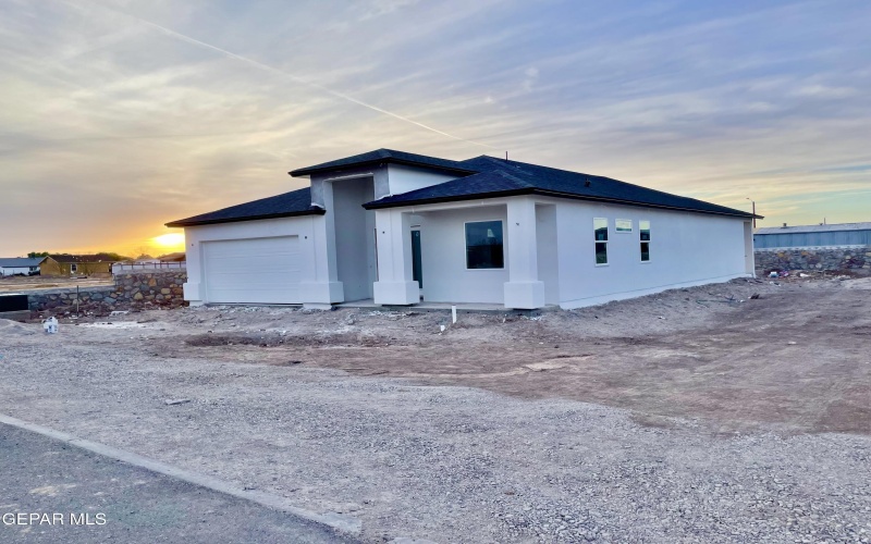 371 Plaza Bonita, Clint, TX 79836, 4 Bedrooms Bedrooms, ,3 BathroomsBathrooms,Residential,For Sale,371 Plaza Bonita,917338