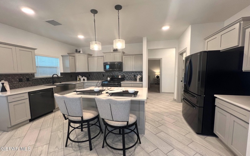 564 Oakmont Place, El Paso, TX 79928, 5 Bedrooms Bedrooms, ,1 BathroomBathrooms,Residential,For Sale,564 Oakmont Place,918634