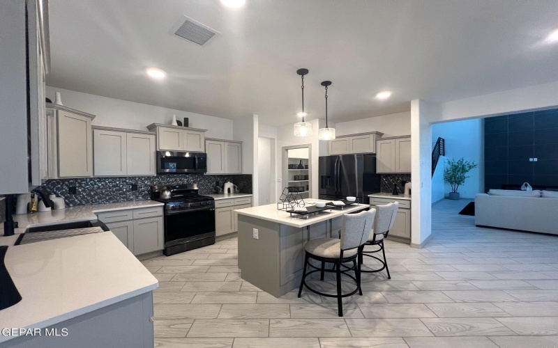 564 Oakmont Place, El Paso, TX 79928, 5 Bedrooms Bedrooms, ,1 BathroomBathrooms,Residential,For Sale,564 Oakmont Place,918634