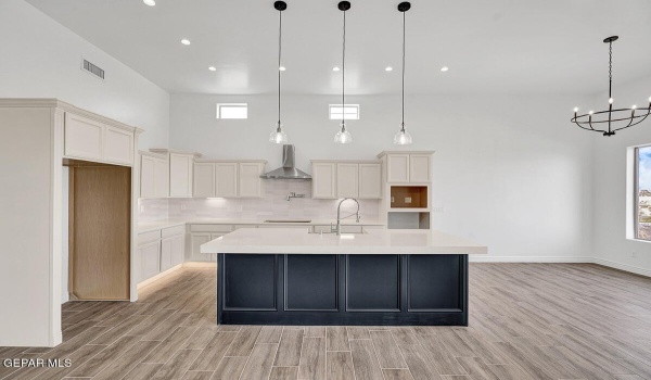 12865 Kingsbury Avenue, Horizon City, TX 79928, 4 Bedrooms Bedrooms, ,3 BathroomsBathrooms,Residential,For Sale,12865 Kingsbury Avenue,918683