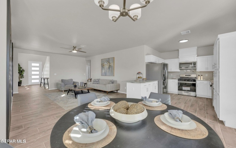 822 HARPENDEM Drive, Horizon City, TX 79928, 4 Bedrooms Bedrooms, ,3 BathroomsBathrooms,Residential,For Sale,822 HARPENDEM Drive,918695