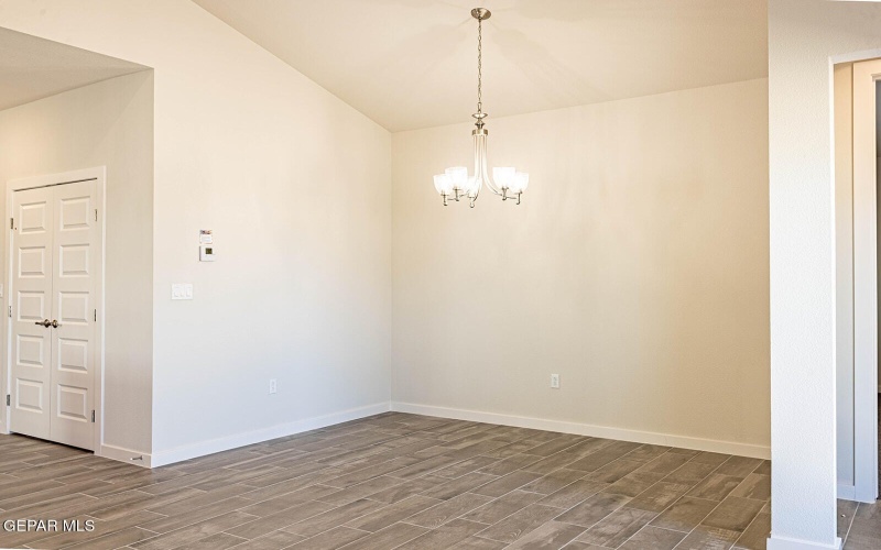 933 Nayland Place, El Paso, TX 79928, 4 Bedrooms Bedrooms, ,1 BathroomBathrooms,Residential,For Sale,933 Nayland Place,917390