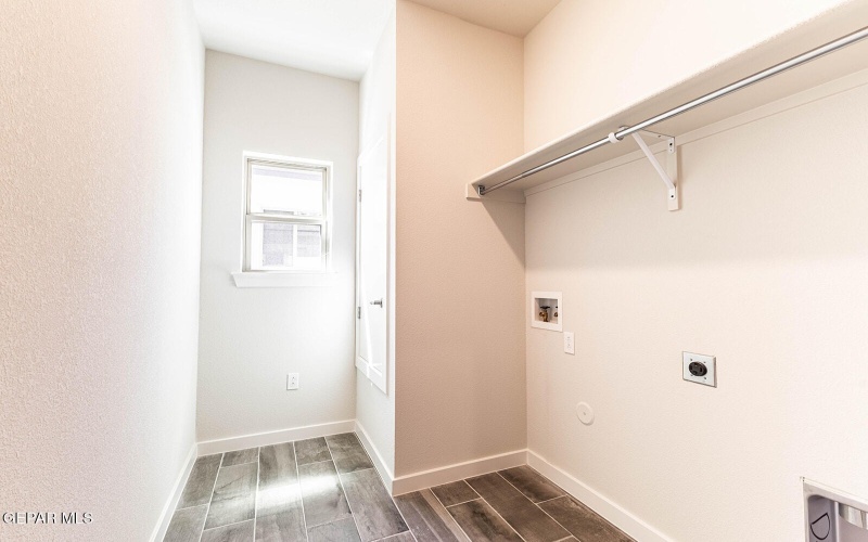 933 Nayland Place, El Paso, TX 79928, 4 Bedrooms Bedrooms, ,1 BathroomBathrooms,Residential,For Sale,933 Nayland Place,917390
