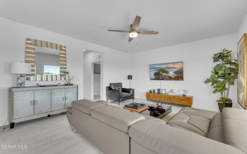 818 HARPENDEM Drive, Horizon City, TX 79928, 4 Bedrooms Bedrooms, ,2 BathroomsBathrooms,Residential,For Sale,818 HARPENDEM Drive,918699