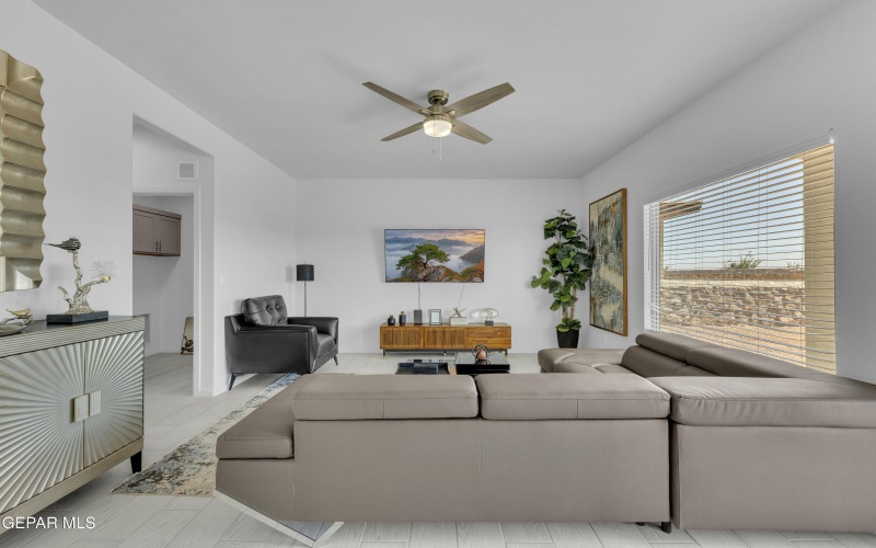 818 HARPENDEM Drive, Horizon City, TX 79928, 4 Bedrooms Bedrooms, ,2 BathroomsBathrooms,Residential,For Sale,818 HARPENDEM Drive,918699