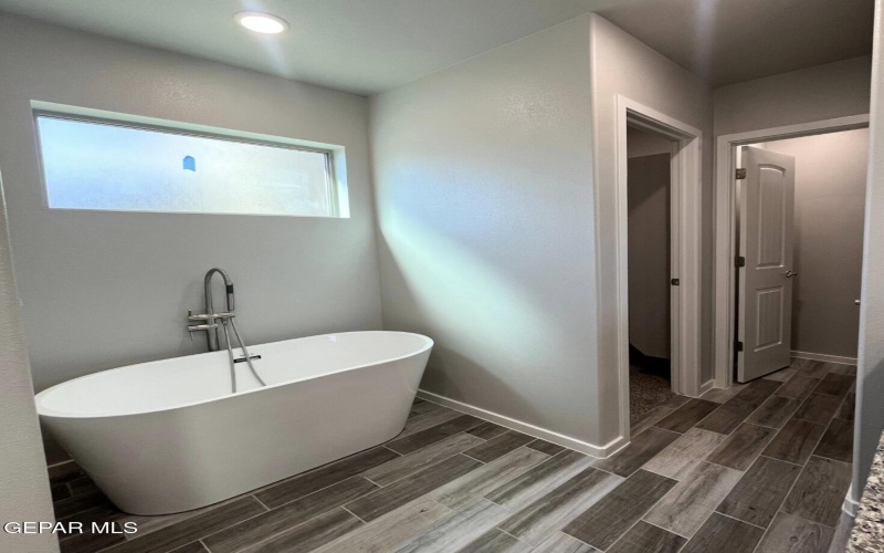 13924 Summer Valley, El Paso, TX 79928, 3 Bedrooms Bedrooms, ,2 BathroomsBathrooms,Residential,For Sale,13924 Summer Valley,917446