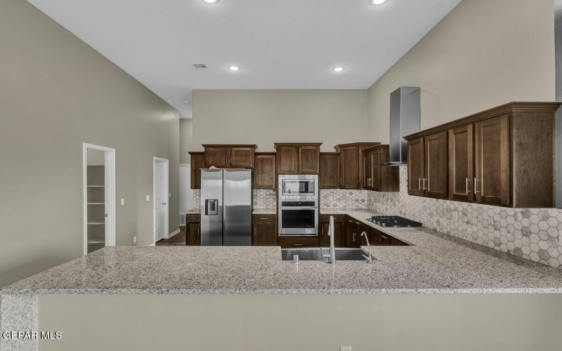 3809 Peak Place, El Paso, TX 79938, 5 Bedrooms Bedrooms, ,3 BathroomsBathrooms,Residential,For Sale,3809 Peak Place,917456