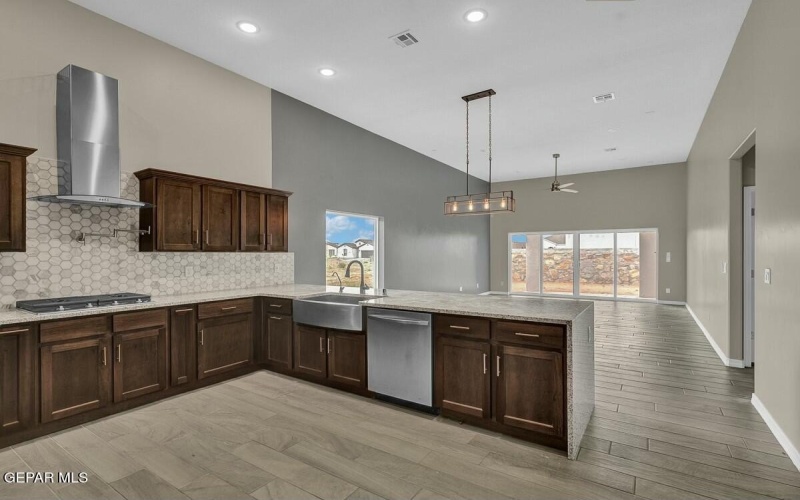 3809 Peak Place, El Paso, TX 79938, 5 Bedrooms Bedrooms, ,3 BathroomsBathrooms,Residential,For Sale,3809 Peak Place,917456