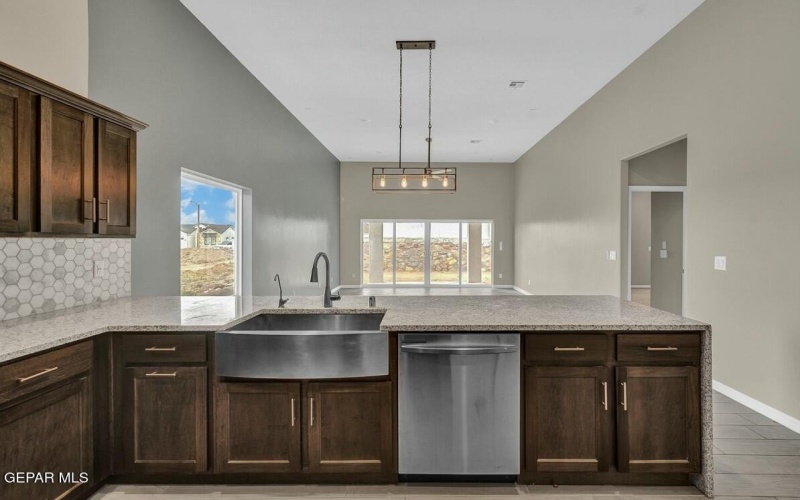 3809 Peak Place, El Paso, TX 79938, 5 Bedrooms Bedrooms, ,3 BathroomsBathrooms,Residential,For Sale,3809 Peak Place,917456