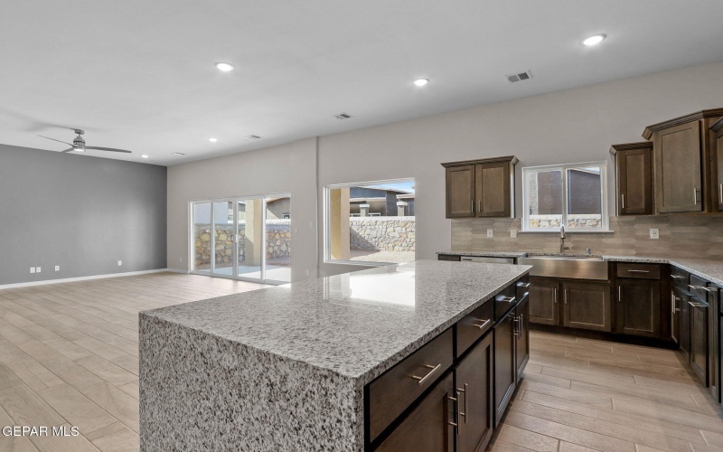 15365 Promise Court, El Paso, TX 79938, 6 Bedrooms Bedrooms, ,5 BathroomsBathrooms,Residential,For Sale,15365 Promise Court,917478